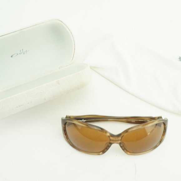 Oakley Accessories Oakley Betray Womens Sunglasses Xsmall Brown